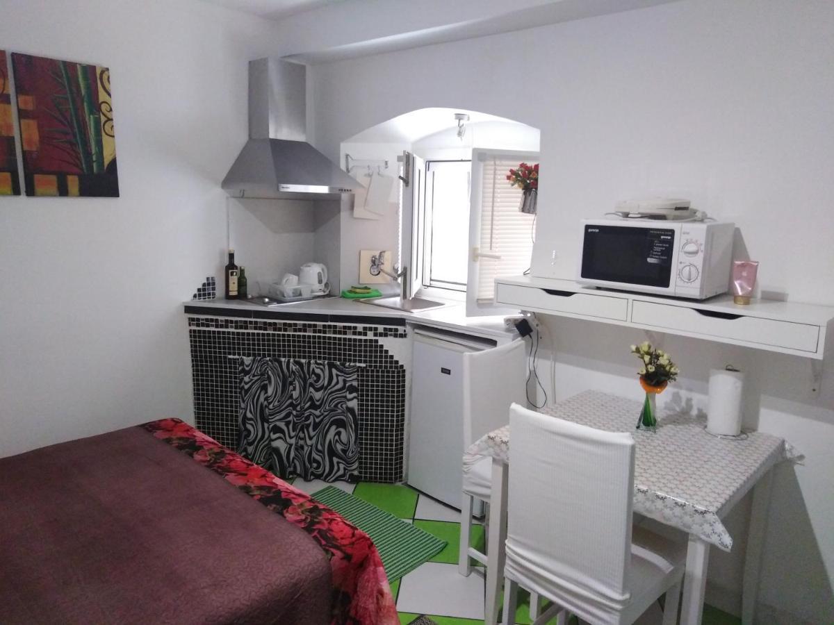 Split Studio Irisha Bagian luar foto