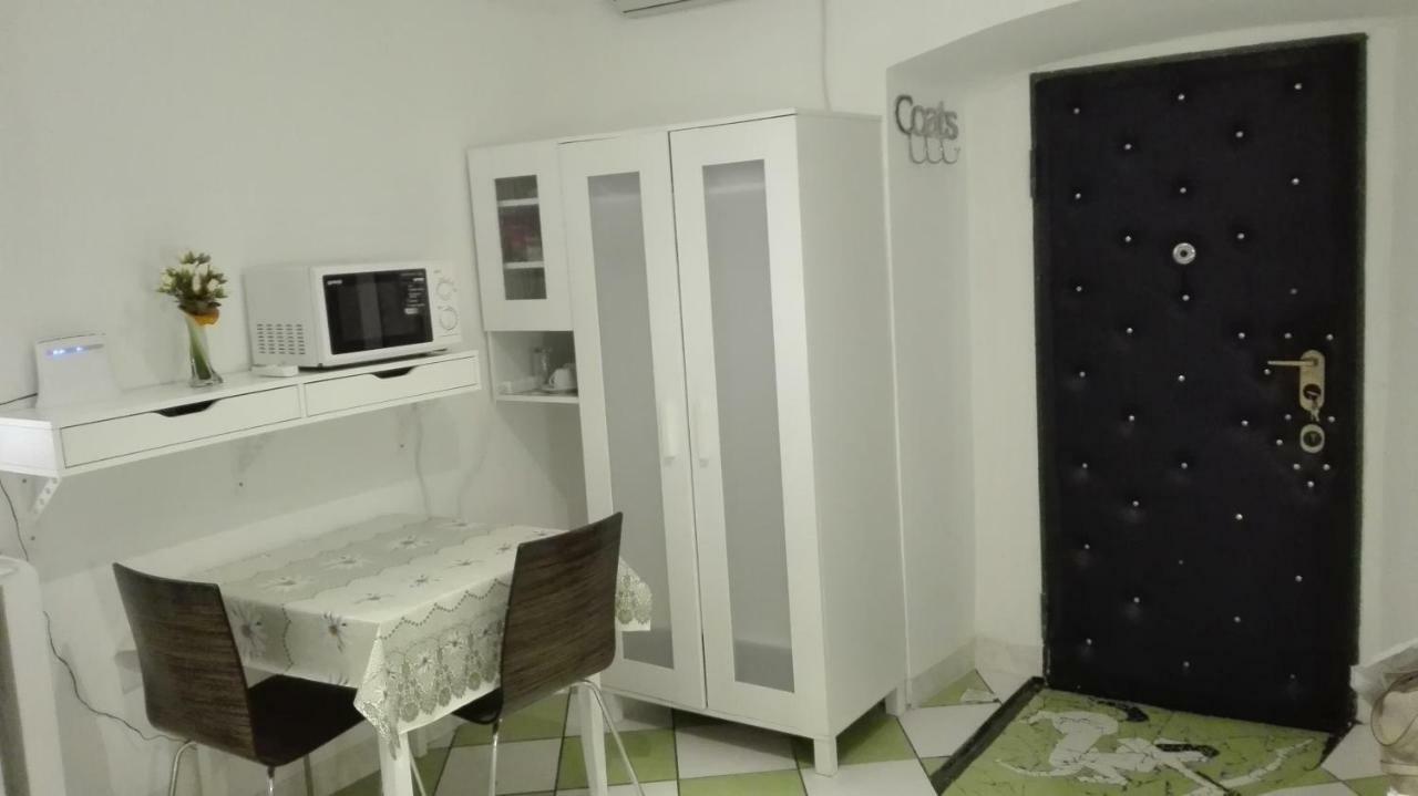 Split Studio Irisha Bagian luar foto